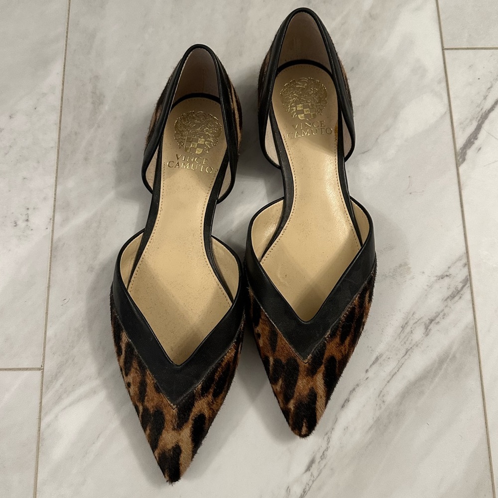 New Vince Camuto Caivan Leopard print flats size 8.5